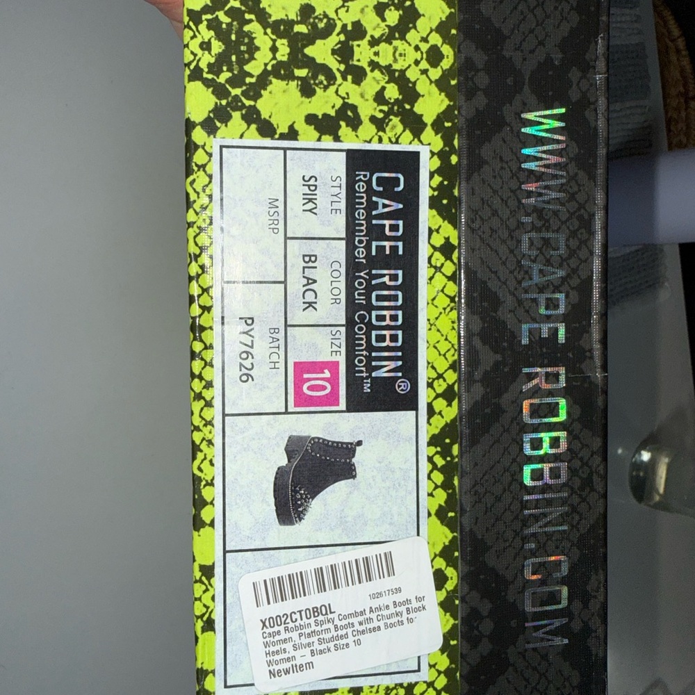 Cape Robbin Spiky Studded Black Chelsea Combat Boots 10 - Picture 5 of 5